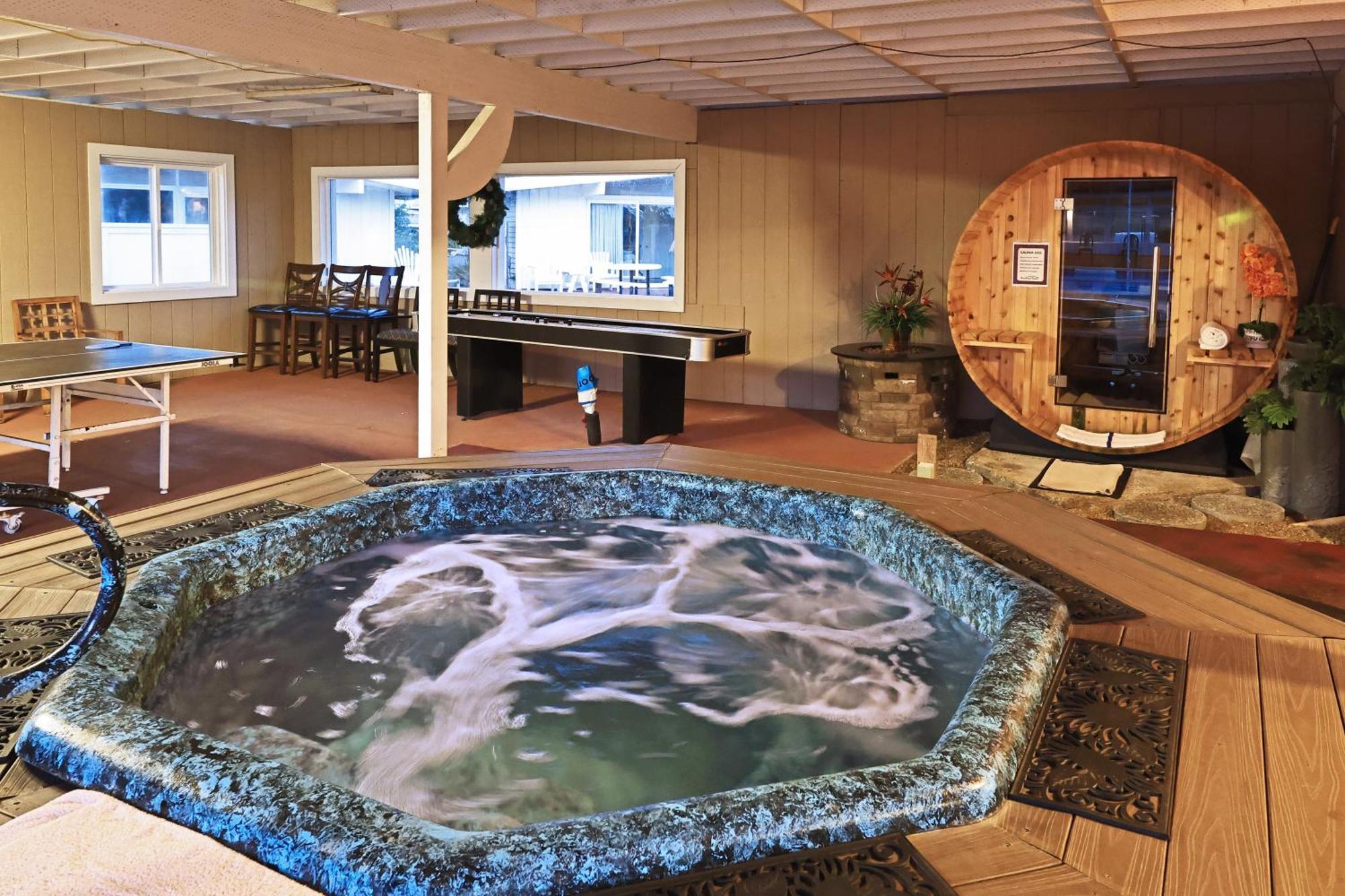 Beachwood Condos & Resort Copalis Beach エクステリア 写真